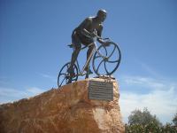 Il monumento a Marco Pantani a Cesenatico