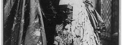 Sarah Bernhardt vestita da Worth, foto di N. Sarony, 1880. Fonte: loc.gov