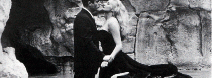 M. Mastroianni e A. Ekberg in "La dolce vita" (1960) di Fellini