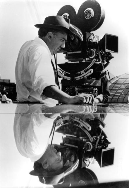 Federico Fellini sul set