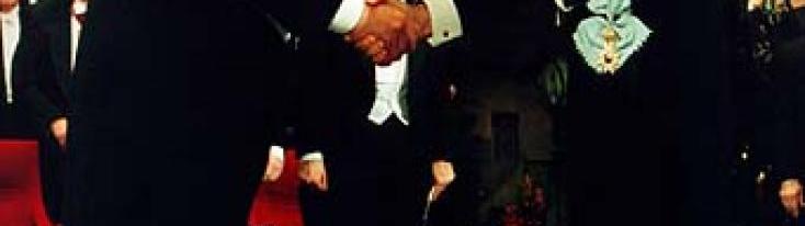 Dario Fo riceve il Nobel,1997