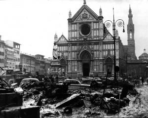 Piazza Santa Croce alluvionata